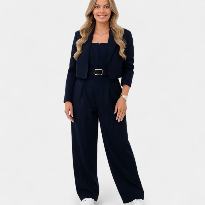 Adéla – Elegantní černý kostým pro každou příležitost